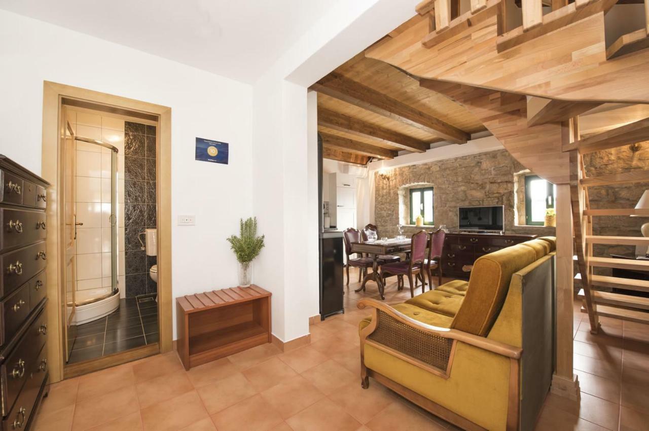 Villa Cetina Milasi Exterior photo