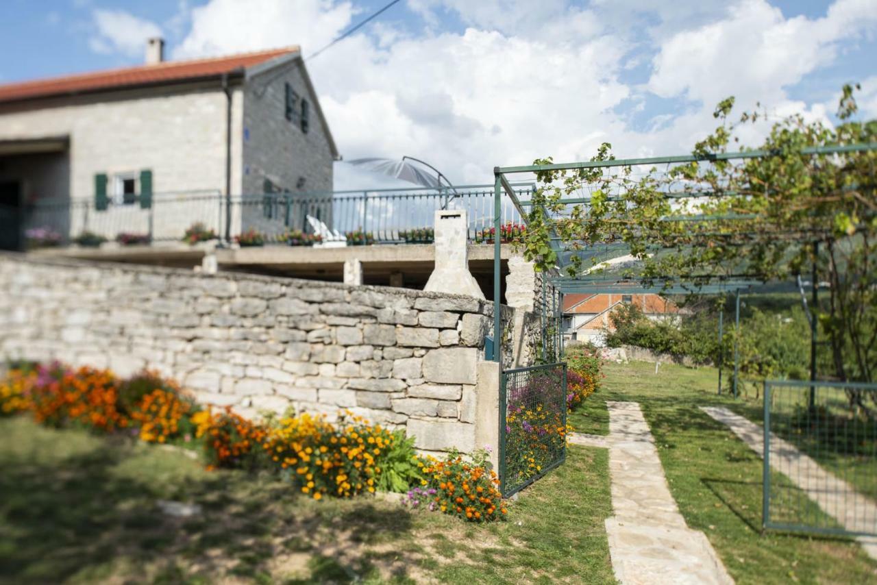 Villa Cetina Milasi Exterior photo